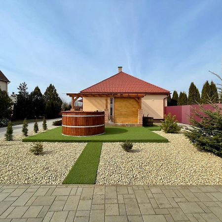 Halvány Vendégház Vásárosnamény Exterior foto